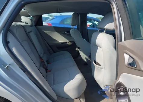 2018 Chevrolet Malibu Lt z USA, uszkodzony, nr VIN 1G1ZD5ST3JF200667